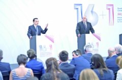 李克强:中国经济完全可以保持稳中向好的发展态势|李克强